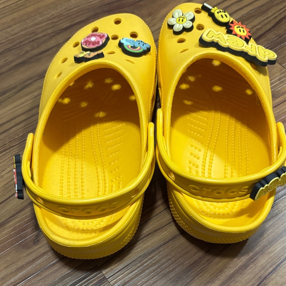 Rare Justin Bieber Drew House Crocs - Picture 2 of 3